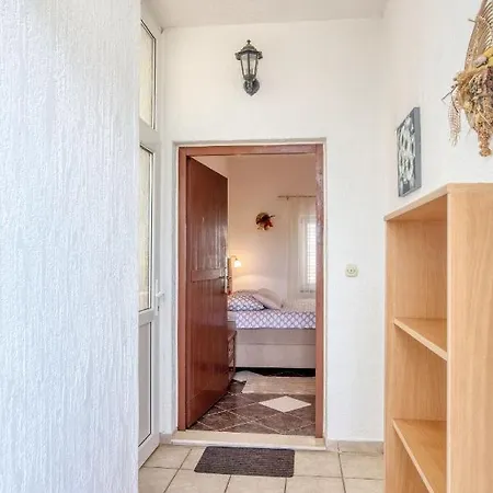 With Parking Space Pirovac, Sibenik - 21008 Apartamento