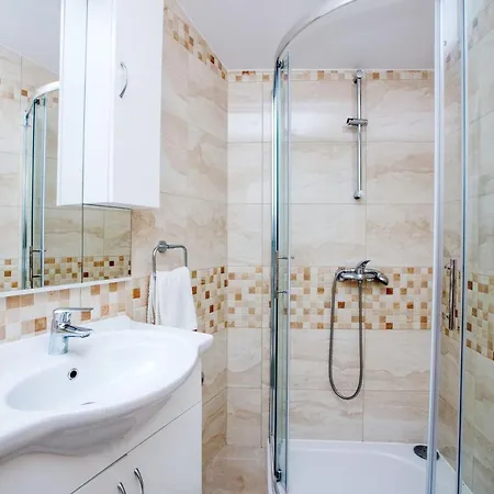 With Parking Space Pirovac, Sibenik - 21008 Apartamento