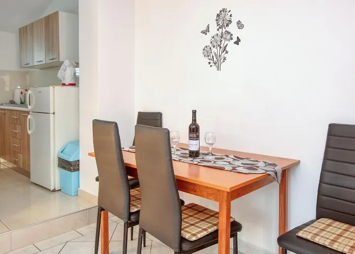 With Parking Space Pirovac, Sibenik - 21008 Appartement *