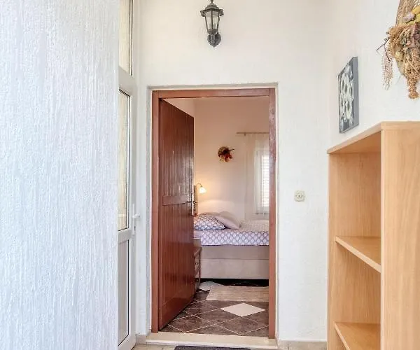 With Parking Space Pirovac, Sibenik - 21008 Apartmán