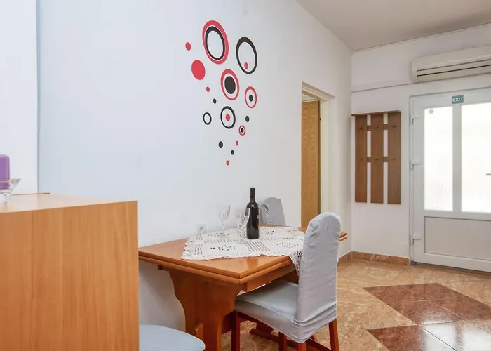 With Parking Space Pirovac, Sibenik - 21008 Apartmán Pirovac