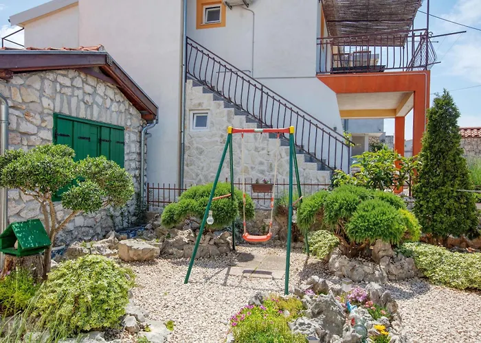 Appartement With Parking Space Pirovac, Sibenik - 21008 Pirovac